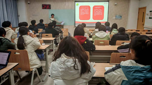 图2生物育种(强基)团支部集中展开政治理论活动_副本.png